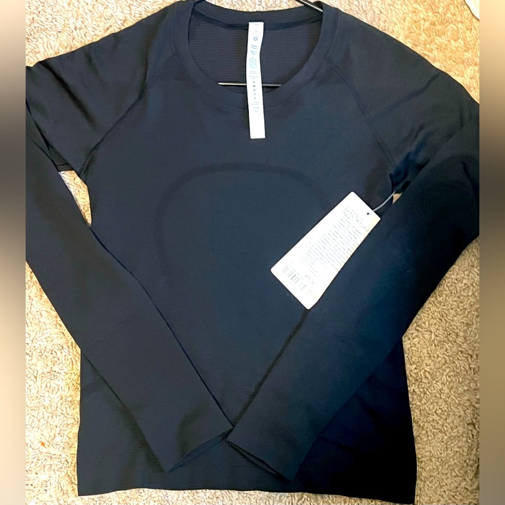 NWT LULU WOMENS SWIFTLY TEXH LS 2.0 race shirt sz 4